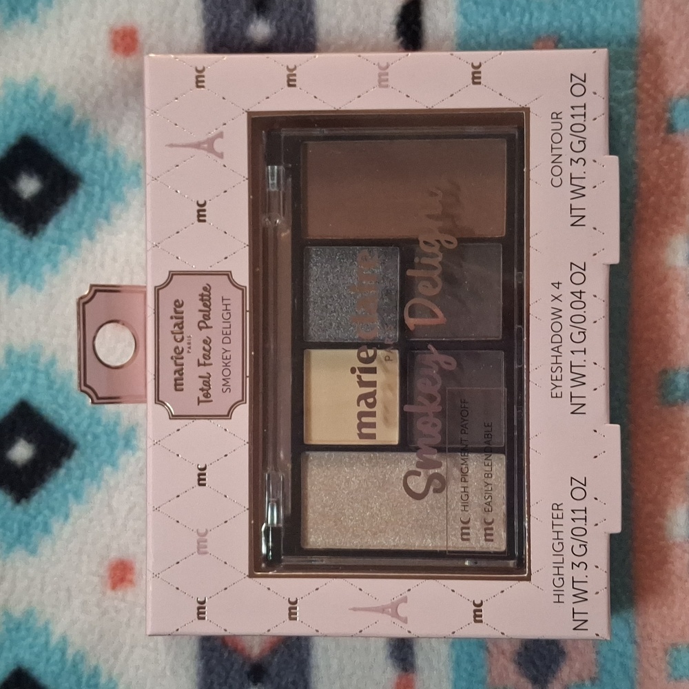 Marie Claire Makeup Bundle - Picture 7 of 8